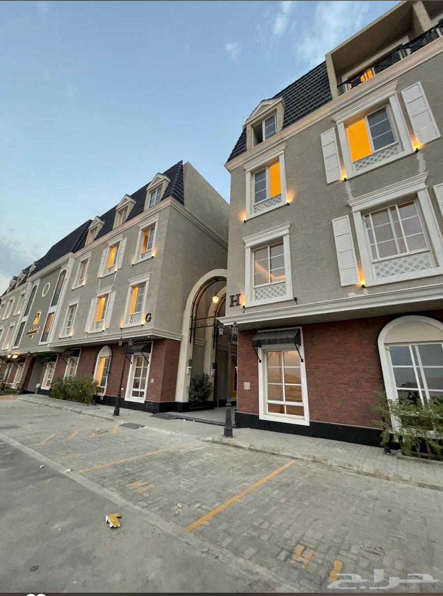 شقة 3 غرف في الملقا 3