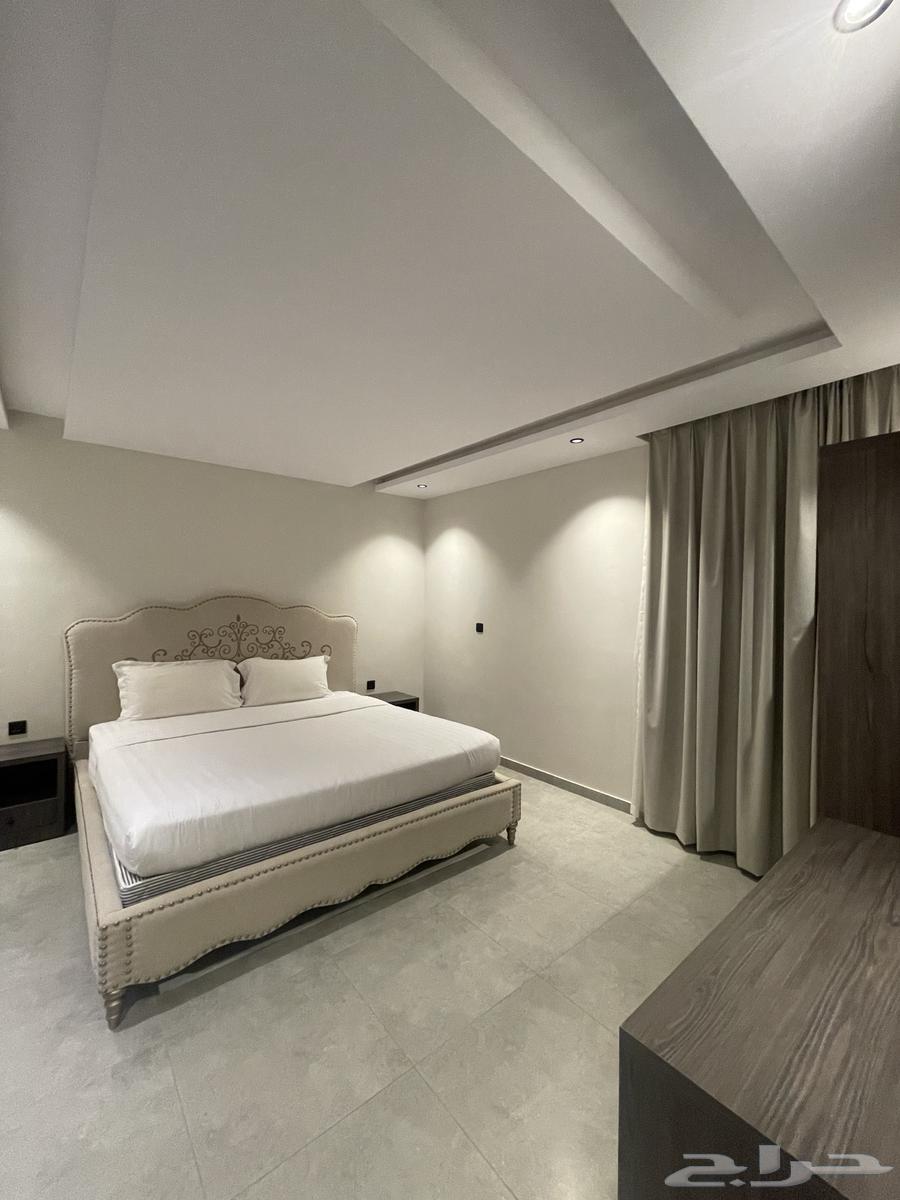 شقة 5 غرف في السلام 3