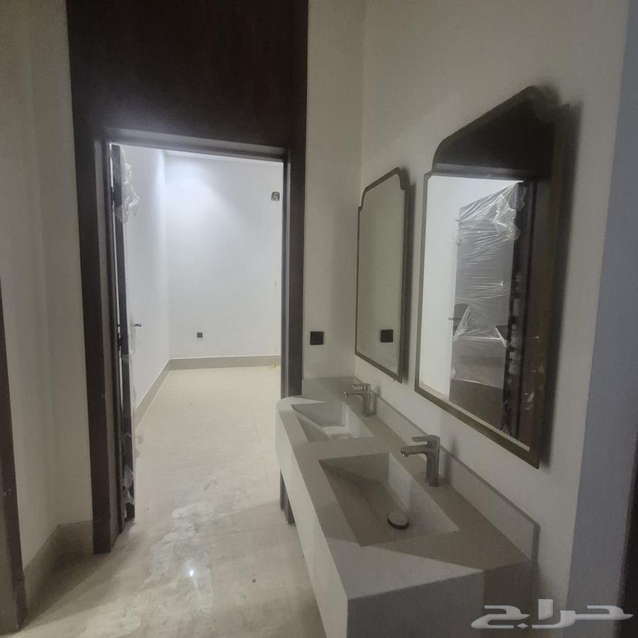 6 bedroom villa in Al Awali 4