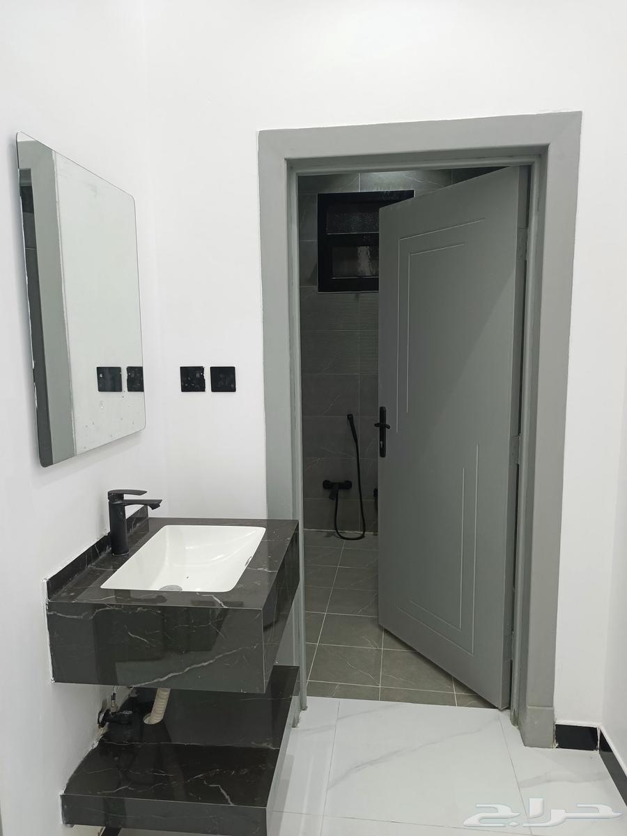 4 bedroom apartment in Dhahrat Laban 5