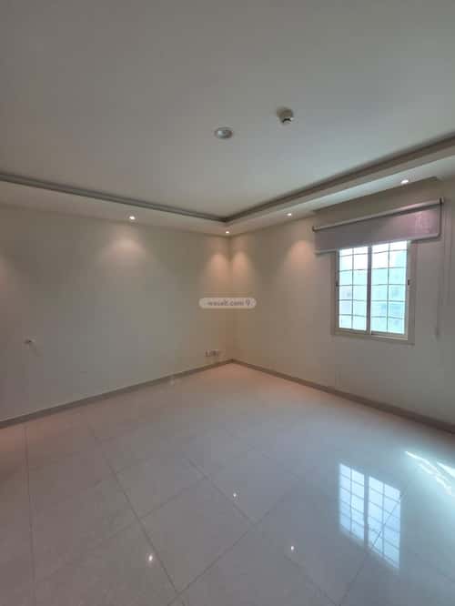 شقة 2 غرف في الملقا 4