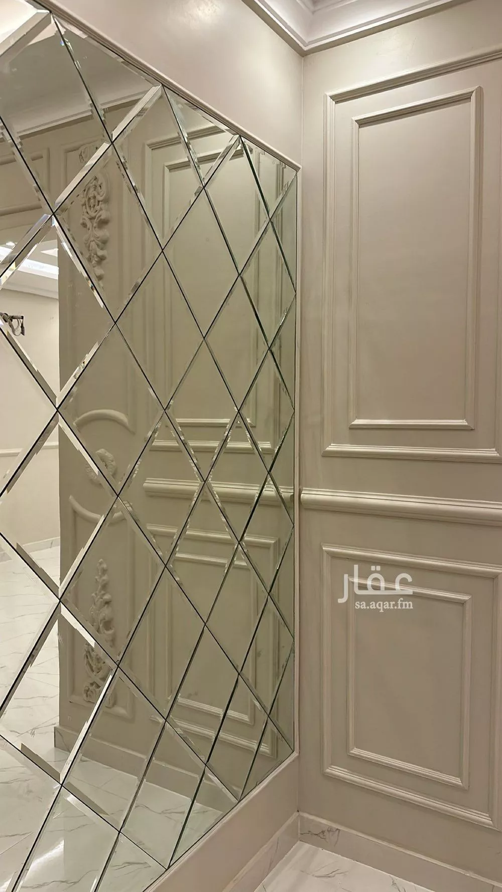 شقة 6 غرف في الريان 3