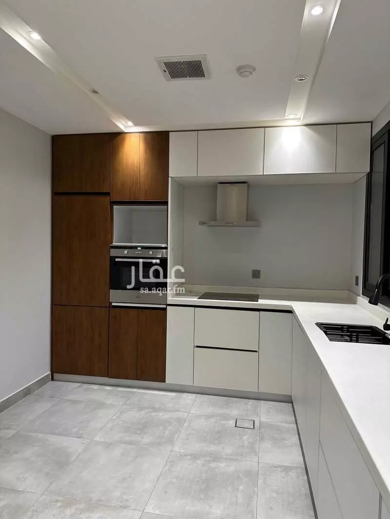3 bedroom apartment in Al Malqa 5