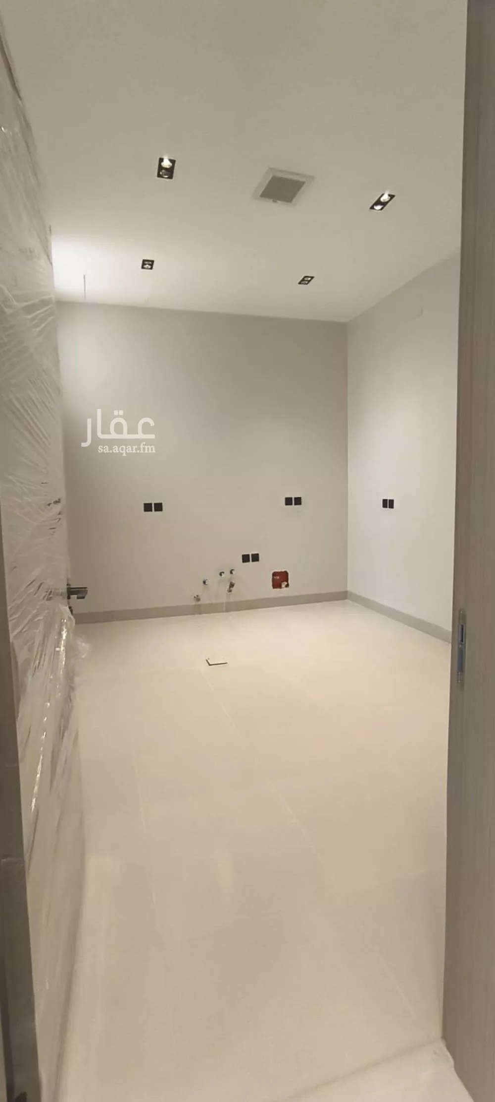 5 bedroom villa in Al Maizilah 23