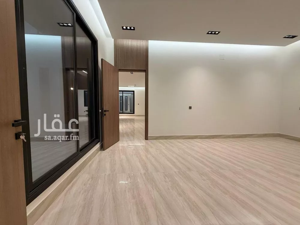 فيلا 5 غرف في الرمال 21