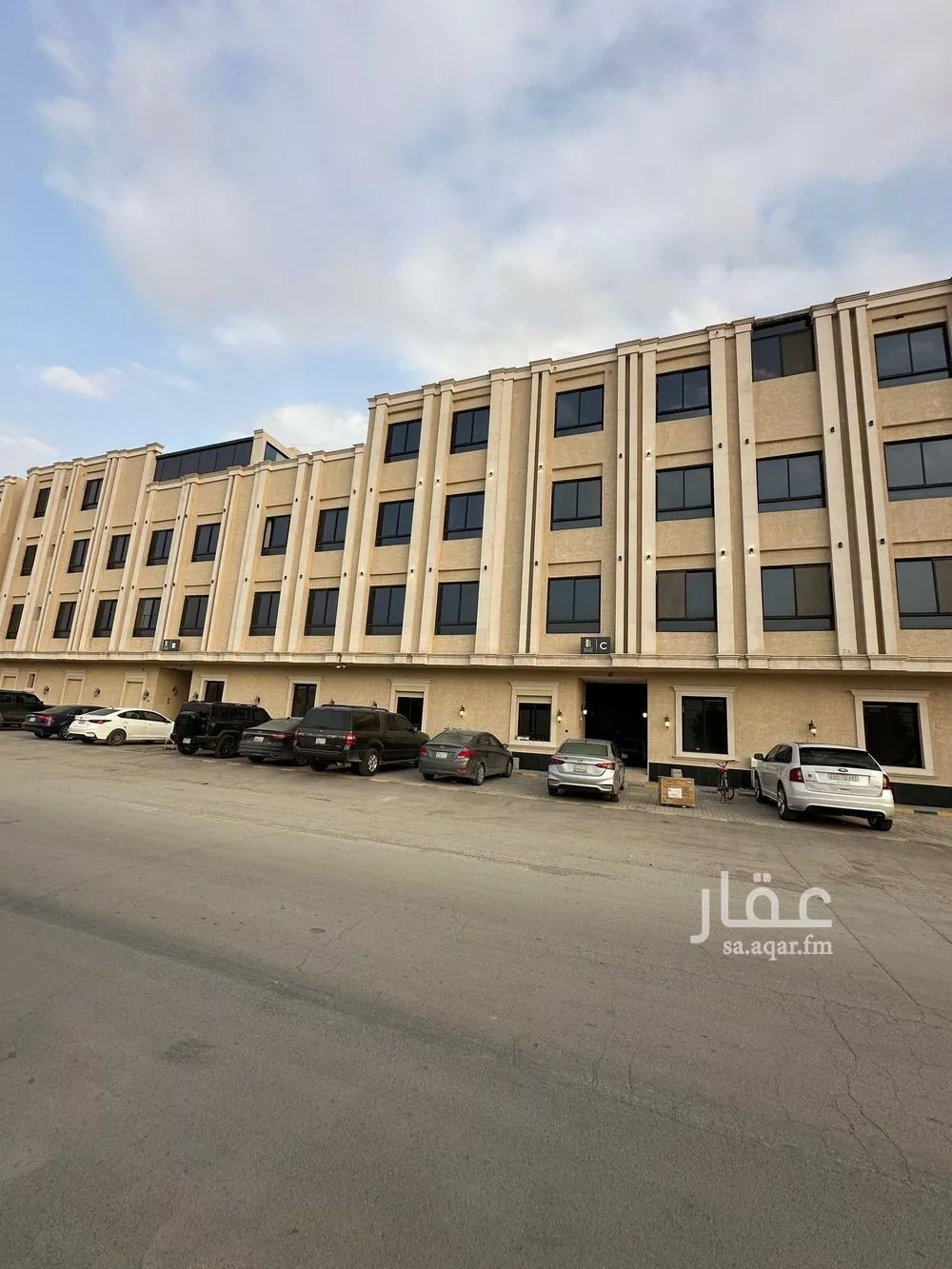 3 bedroom apartment in Al Aridh 1