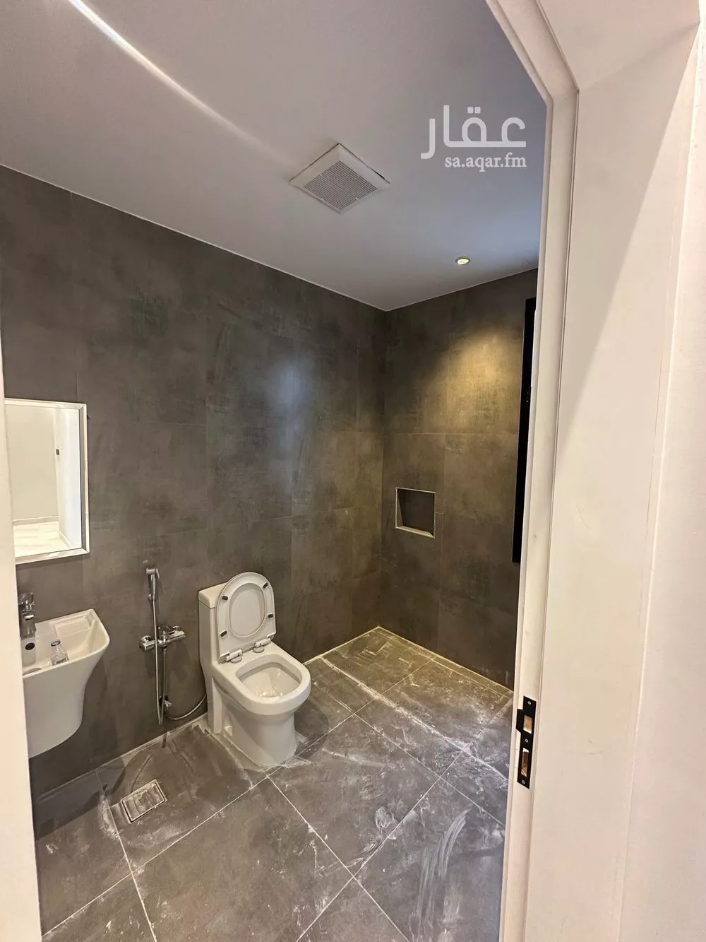 3 bedroom apartment in Al Aridh 13