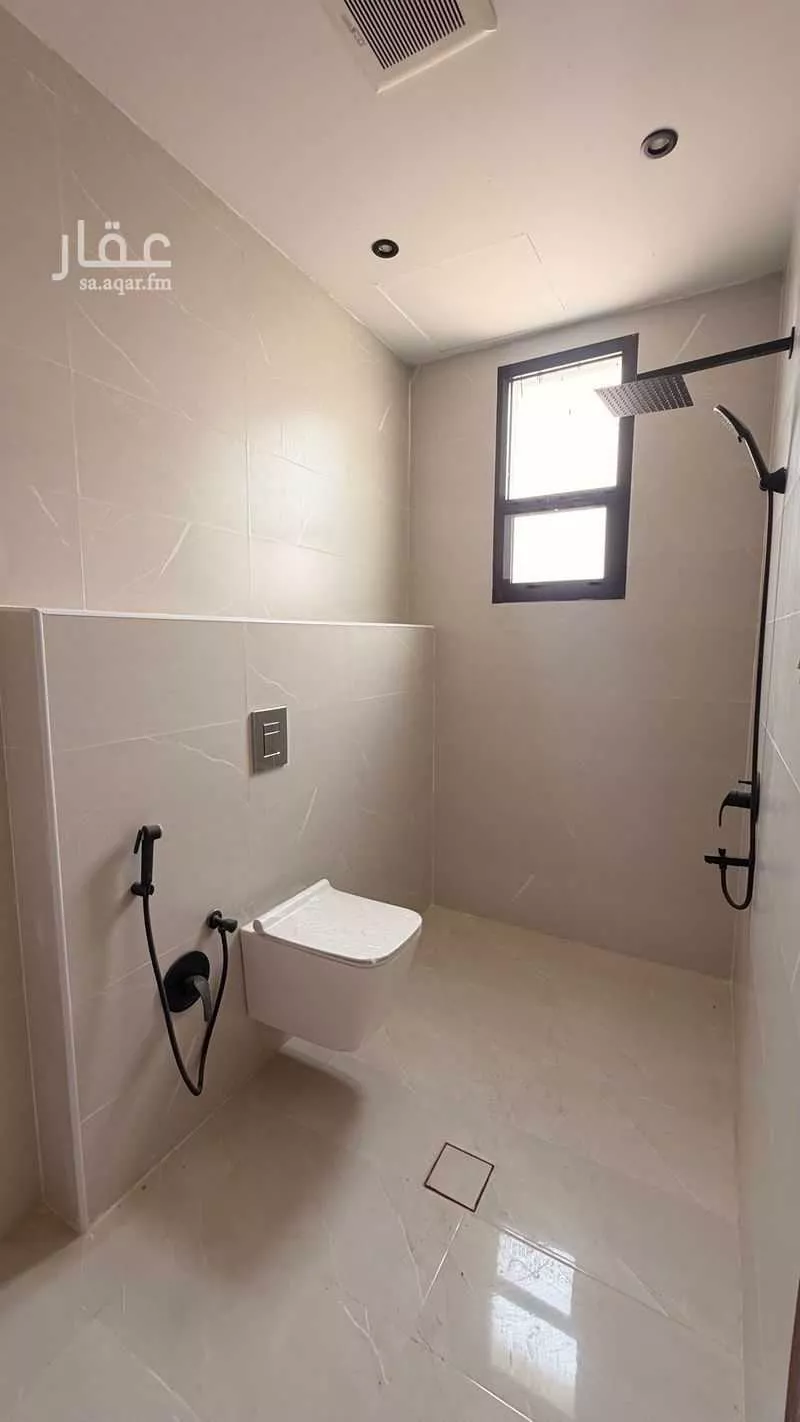 3 bedroom floor in As Suwaidi 3