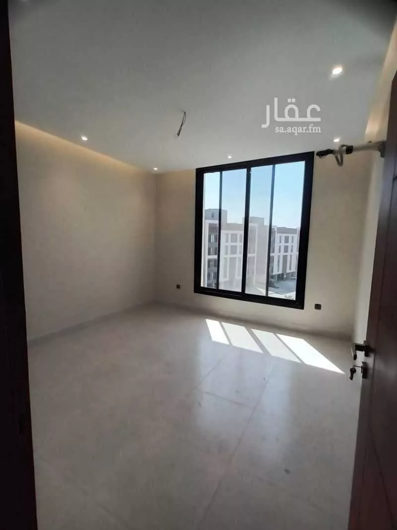 شقة 5 غرف في طيبة 2