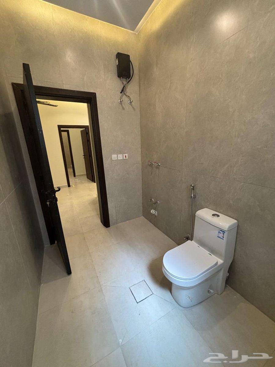 شقة 4 غرف في الرياض 5