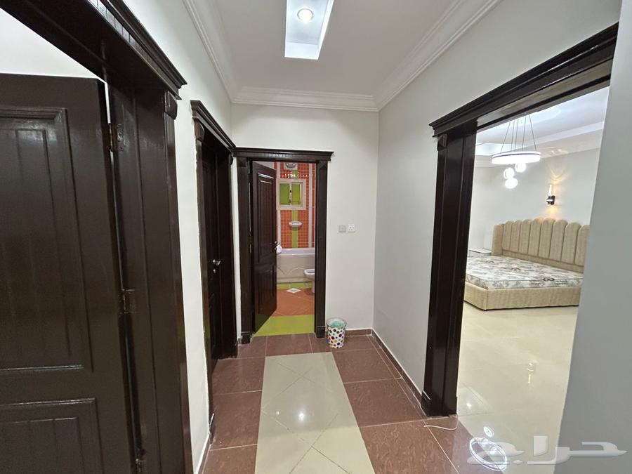 شقة 6 غرف في المروة 4