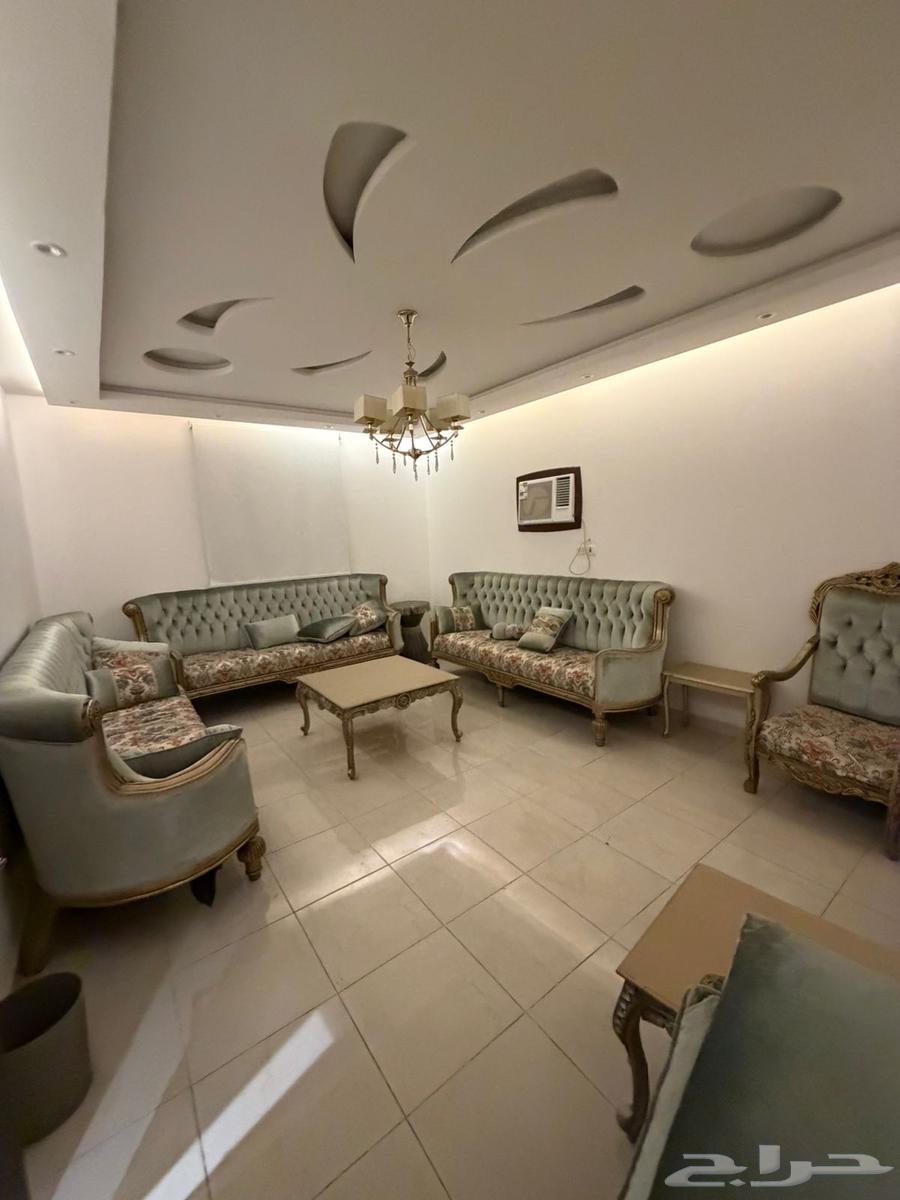 شقة 30 غرف في المنتزة 1