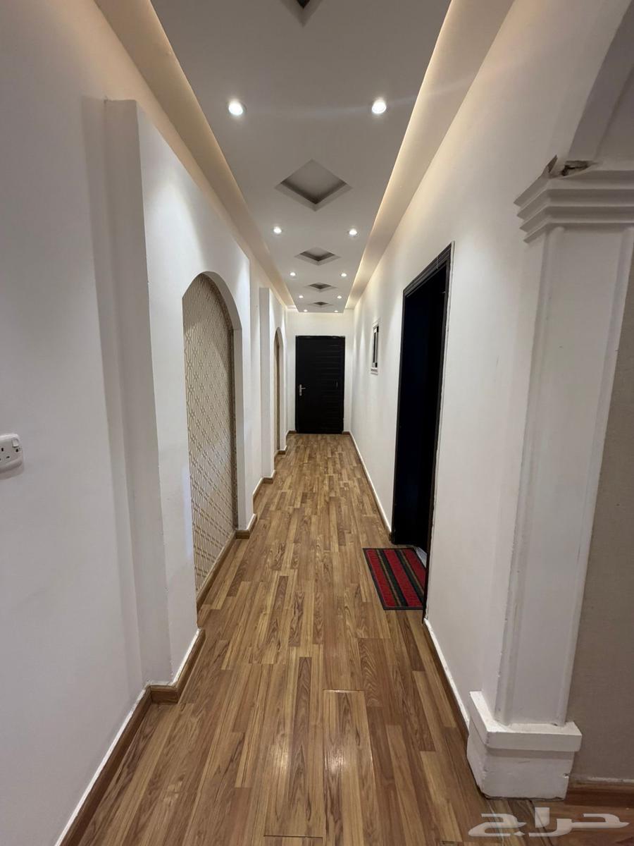 شقة 30 غرف في المنتزة 3