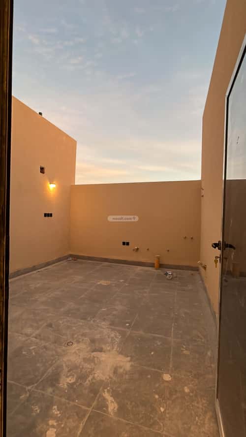 4 bedroom floor in Al Aridh 18