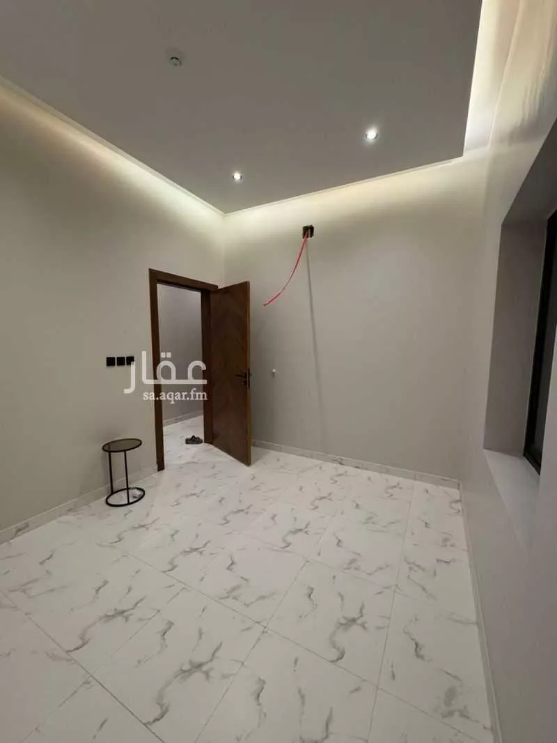4 bedroom apartment in Dhahrat Laban 15