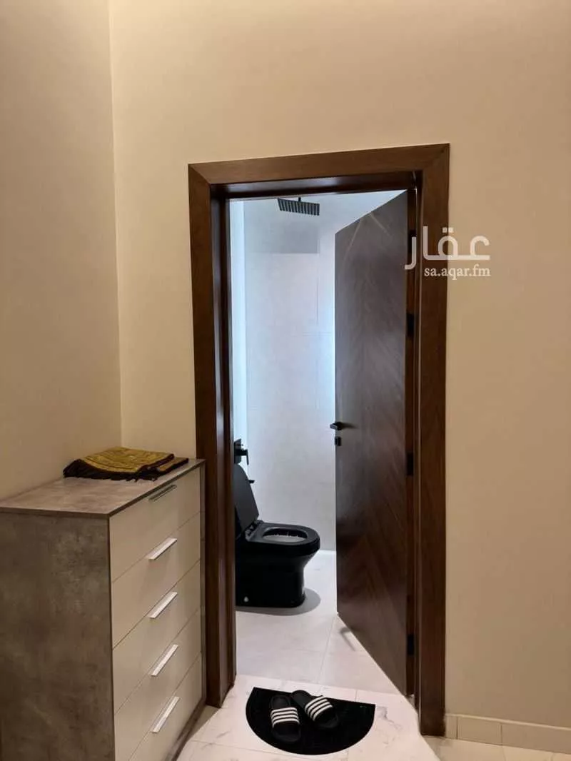 4 bedroom apartment in Dhahrat Laban 10