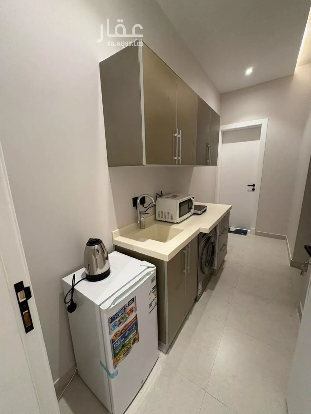 شقة 1 غرف في العارض 4