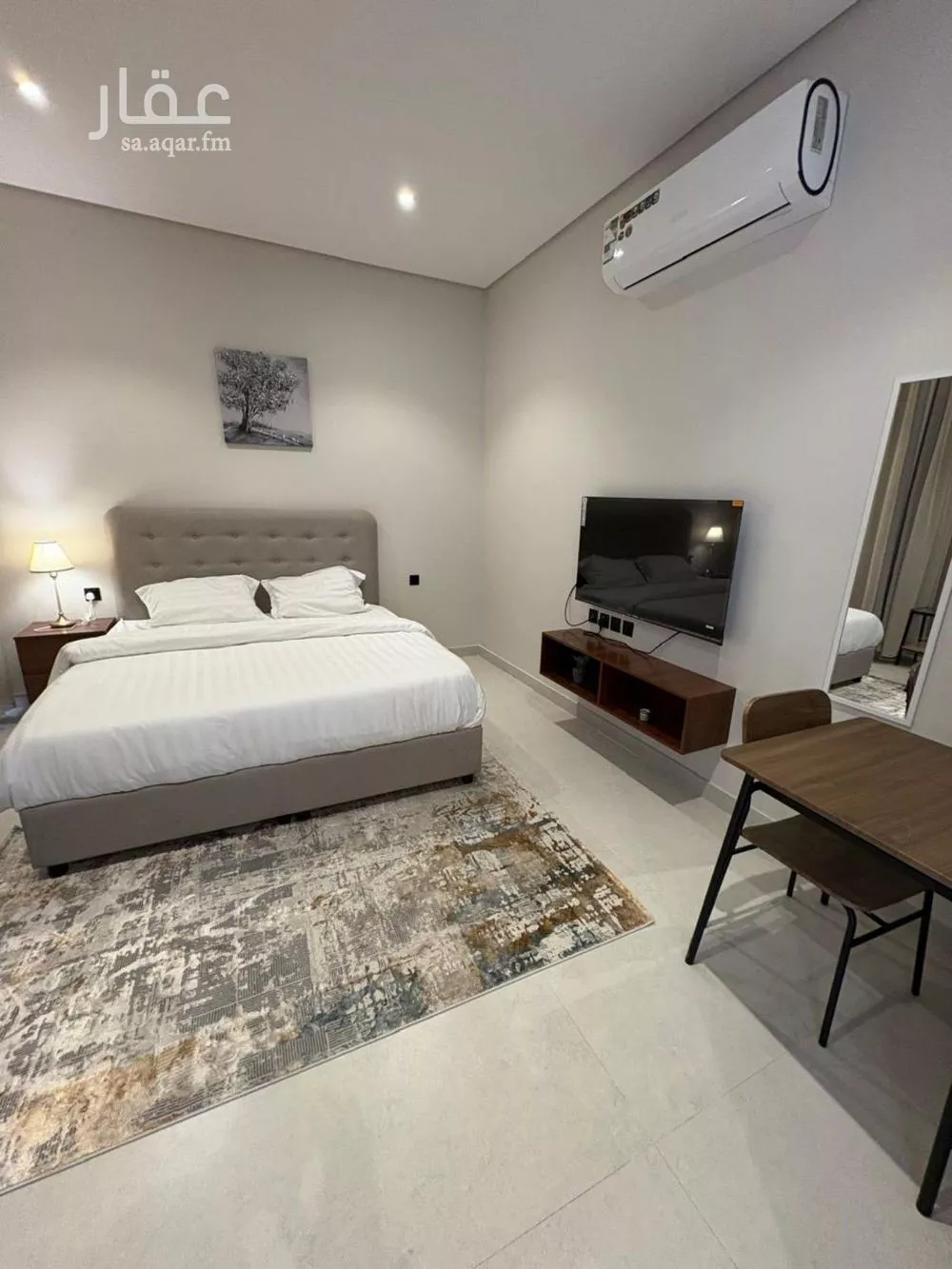 شقة 1 غرف في العارض 5