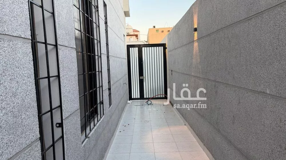 شقة 5 غرف في الندى 16