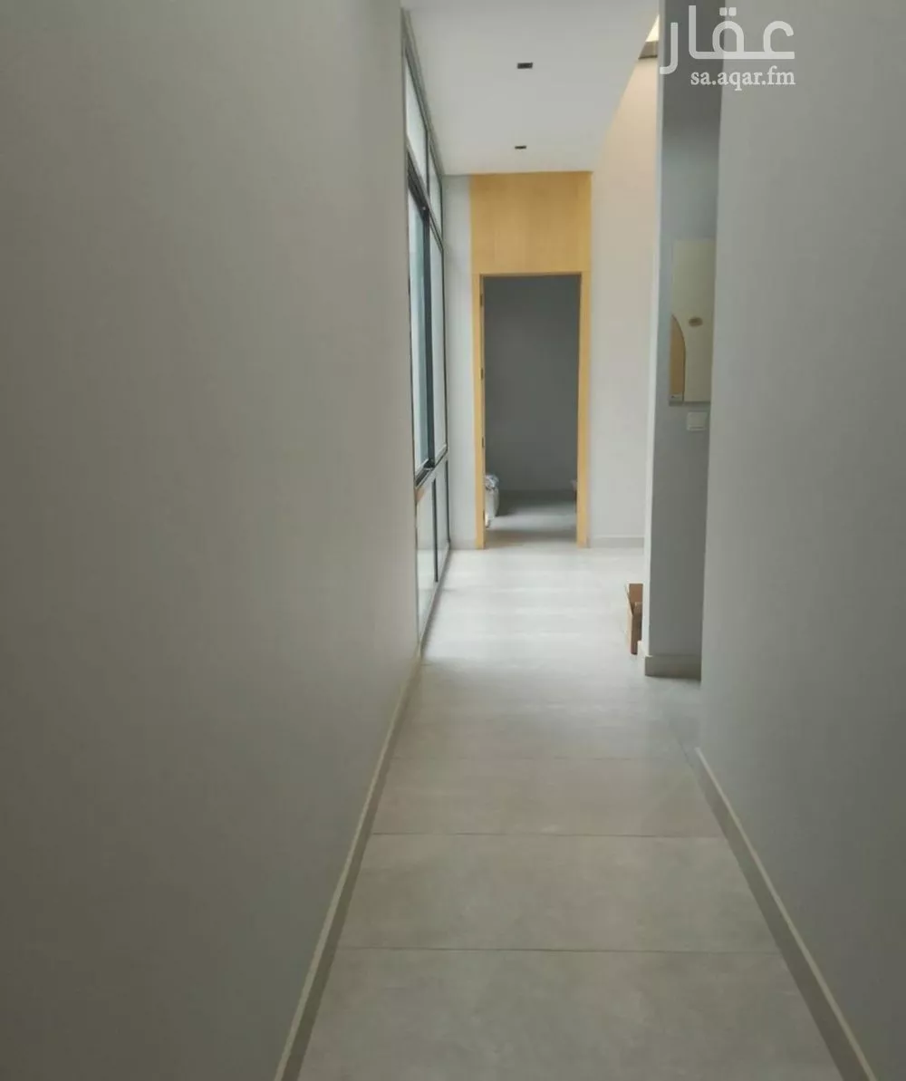 فيلا 4 غرف في العارض 4