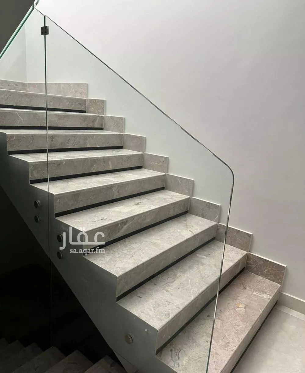4 bedroom villa in Al Aridh 10