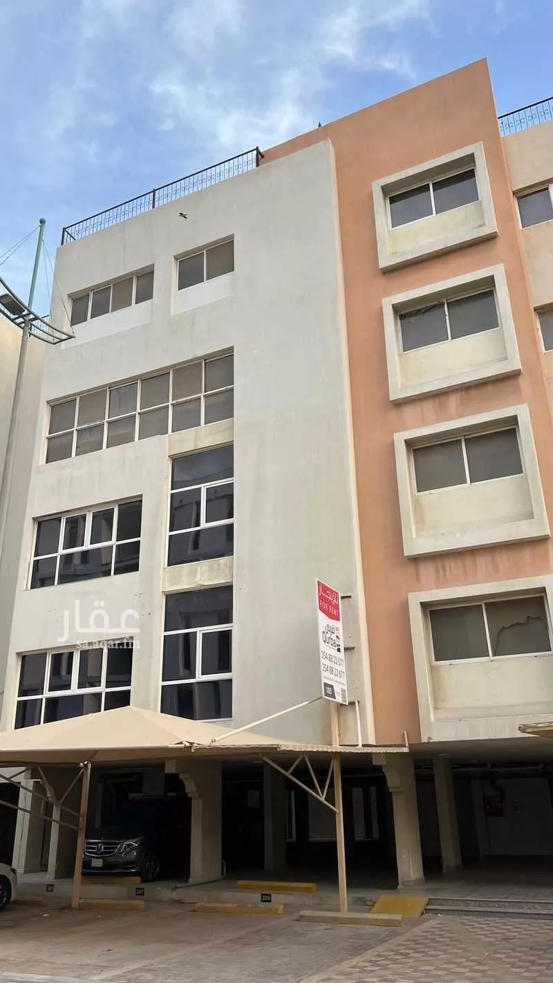 4 bedroom apartment in Al Basateen, Eastern Province 7