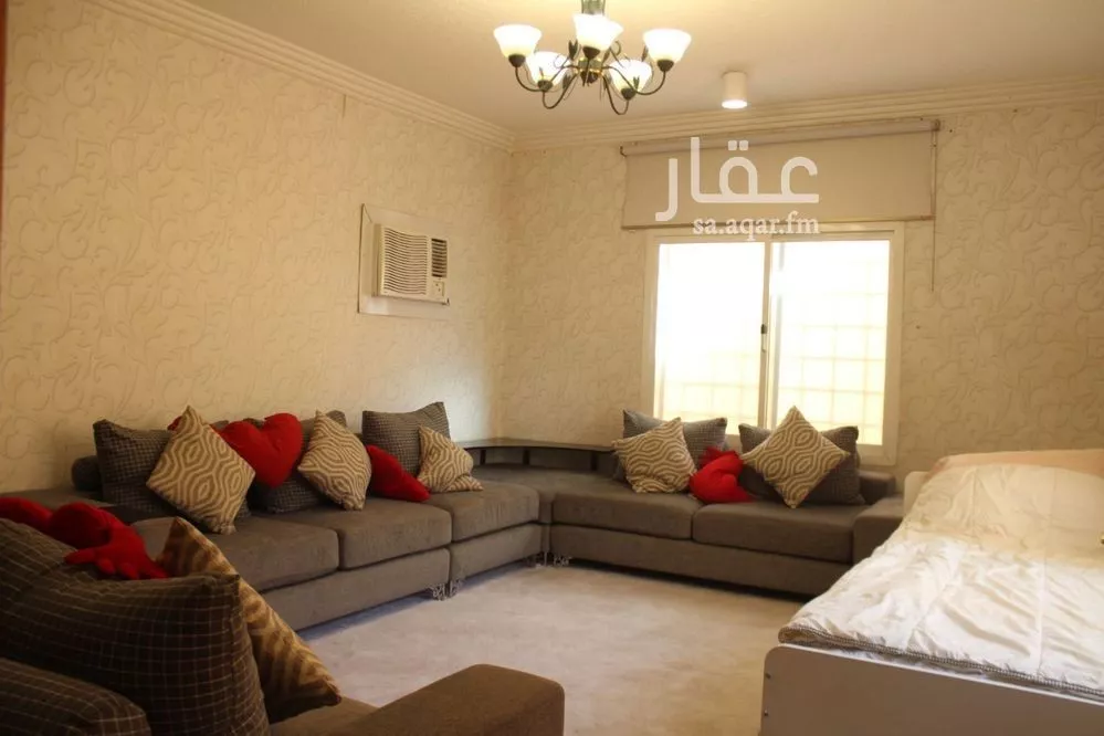 5 bedroom villa in Al Maseef, Riyadh 14