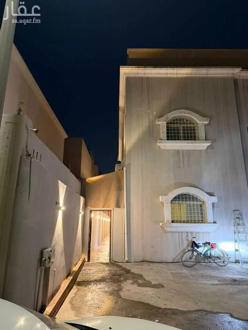 شقة 6 غرف في الندى 1