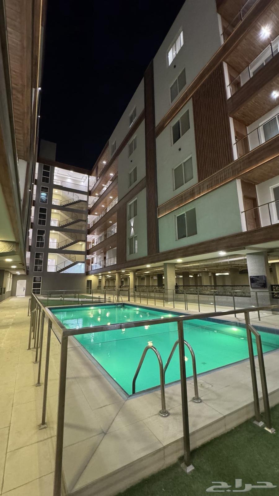 شقة 3 غرف في الحمرا 2