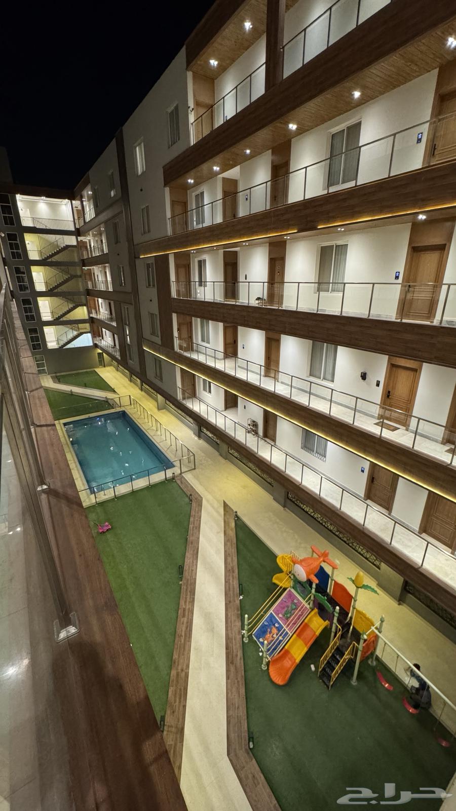 شقة 3 غرف في الحمرا 3