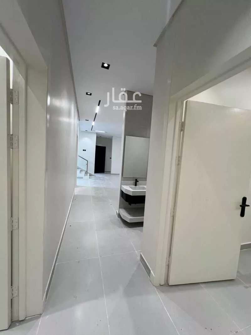 شقة 9 غرف في الجنادرية 4