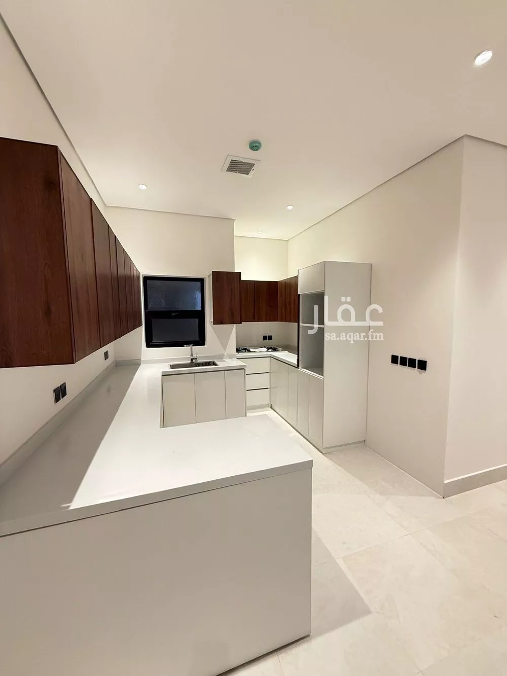 3 bedroom apartment in Al Yarmouk 3