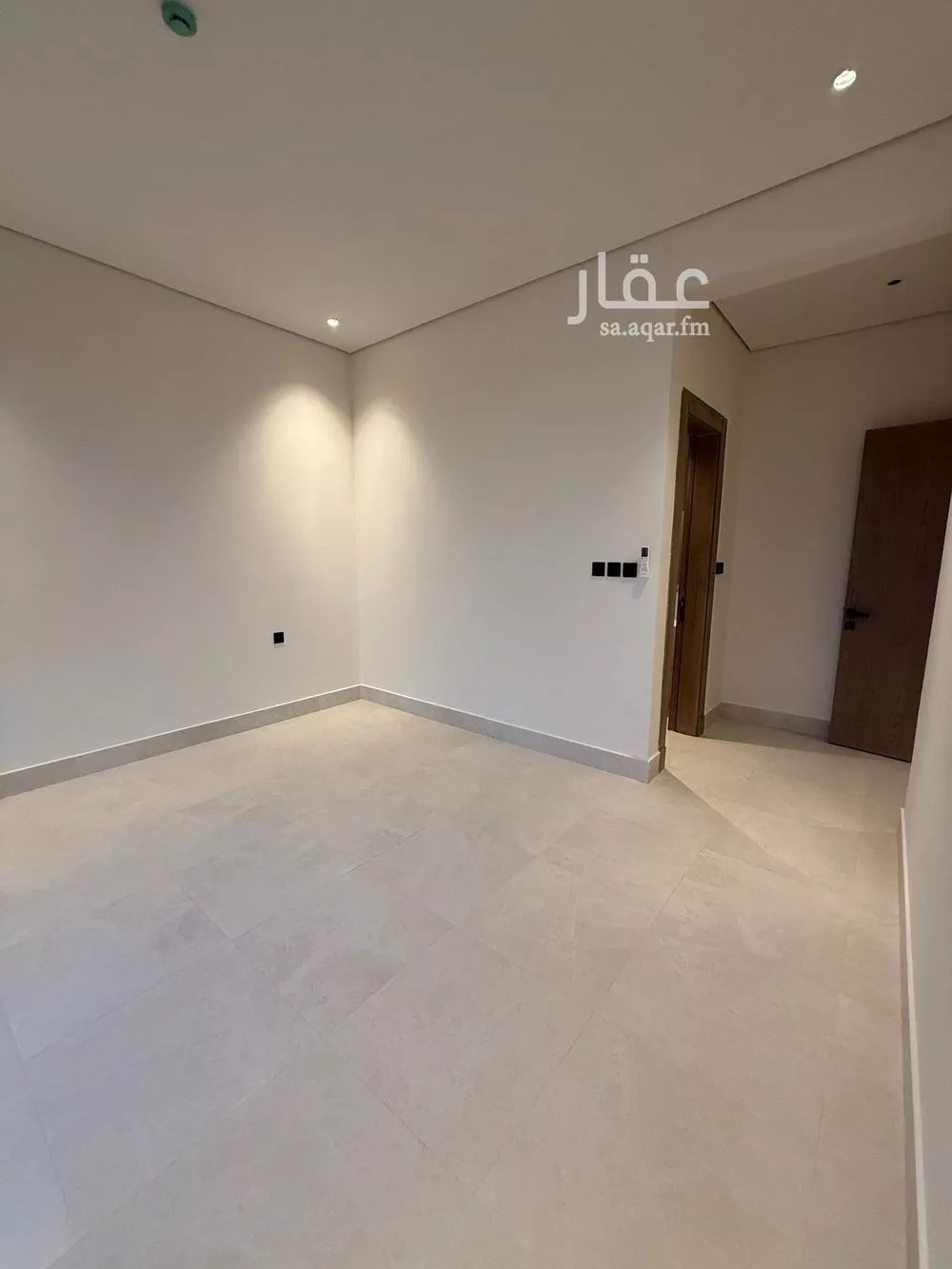 3 bedroom apartment in Al Yarmouk 9