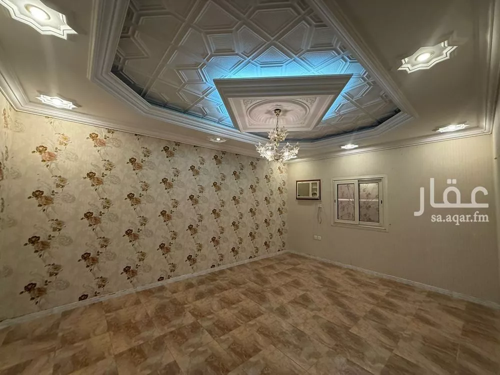 شقة 5 غرف في العهن 5