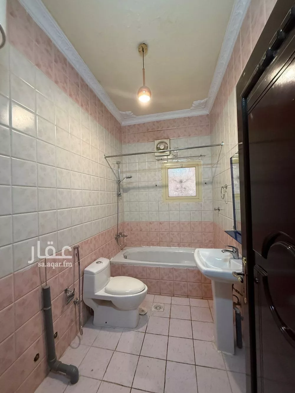 5 bedroom apartment in Al Ahn, Madinah 6