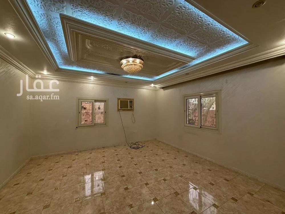 5 bedroom apartment in Al Ahn, Madinah 10