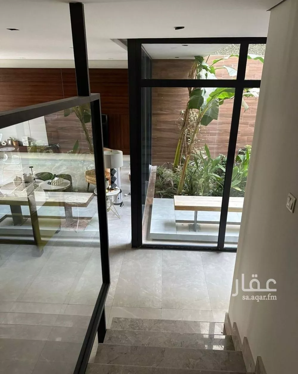 فيلا 4 غرف في العارض 3