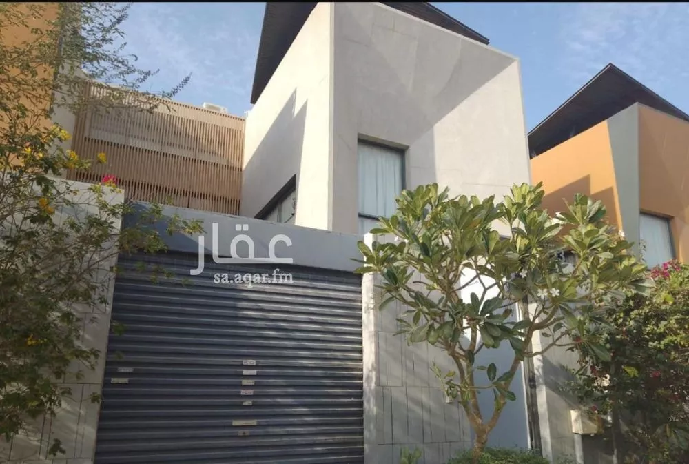 4 bedroom villa in Al Aridh 10