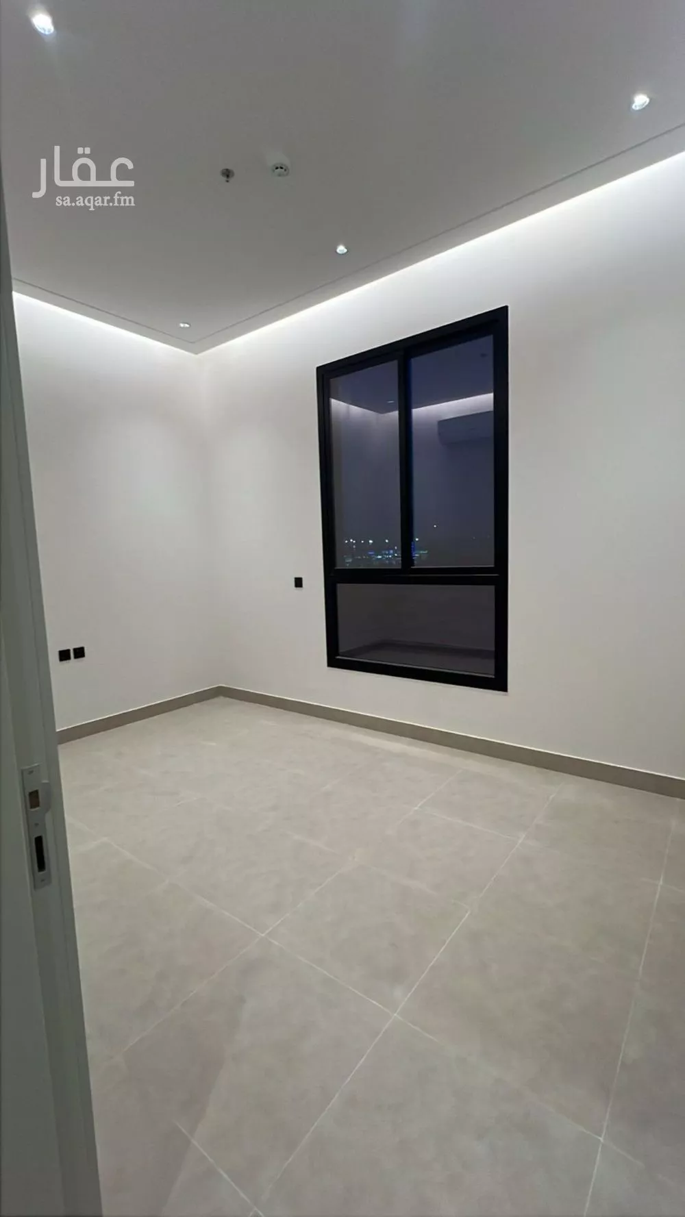 شقة 4 غرف في الرمال 4