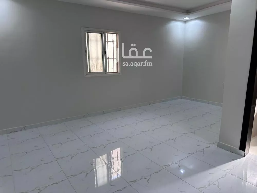 4 bedroom floor in Al Rimal 8