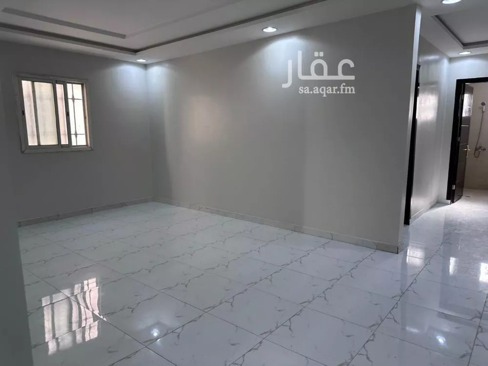 4 bedroom floor in Al Rimal 9