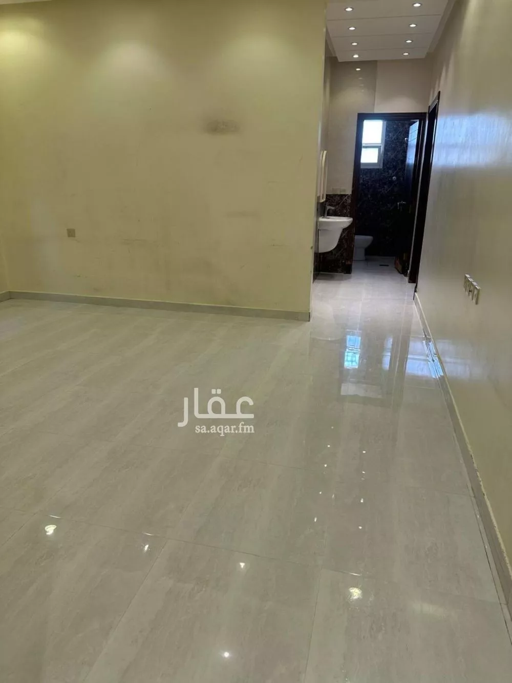3 bedroom floor in Al Aridh 2