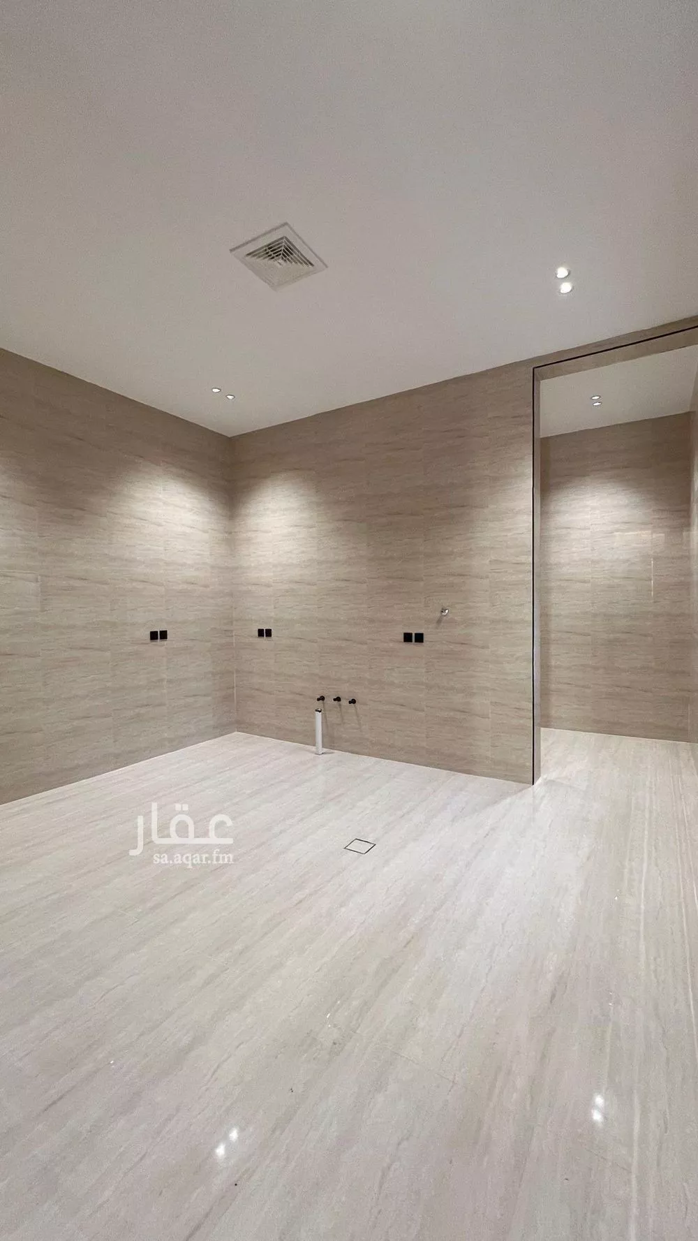 5 bedroom villa in Al Mahdiyyah 8