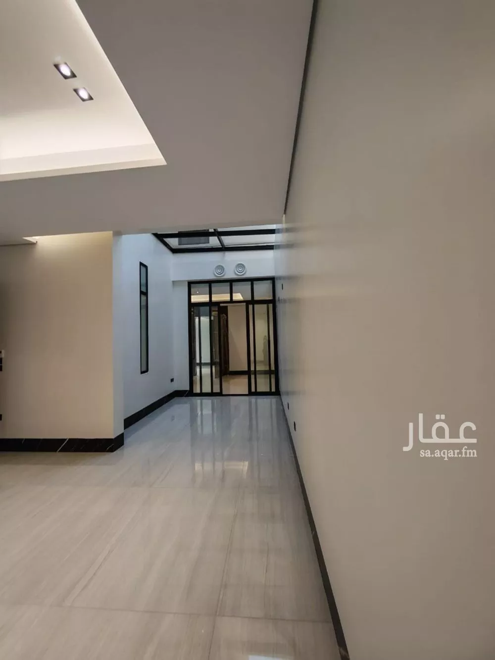 فيلا 4 غرف في الياسمين 5