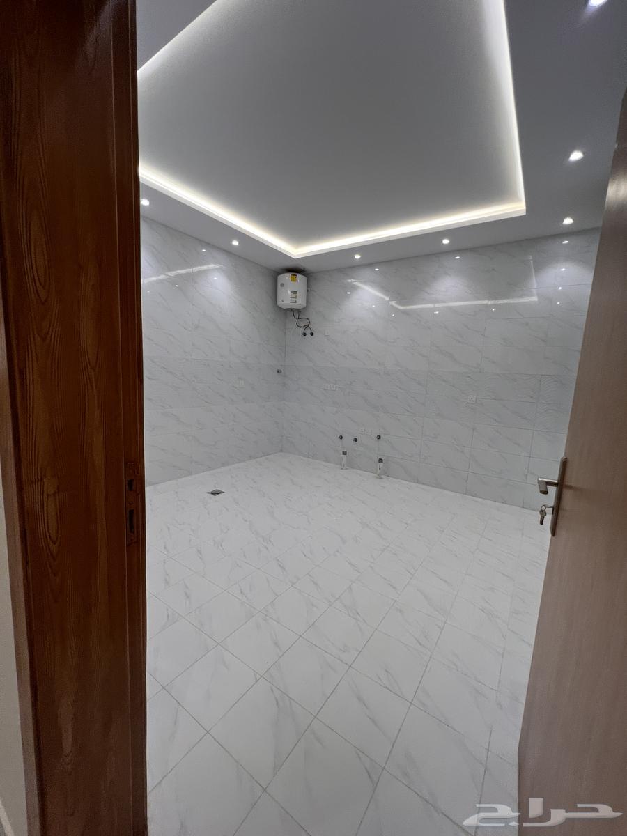 شقة 5 غرف في بطحاء قريش 5