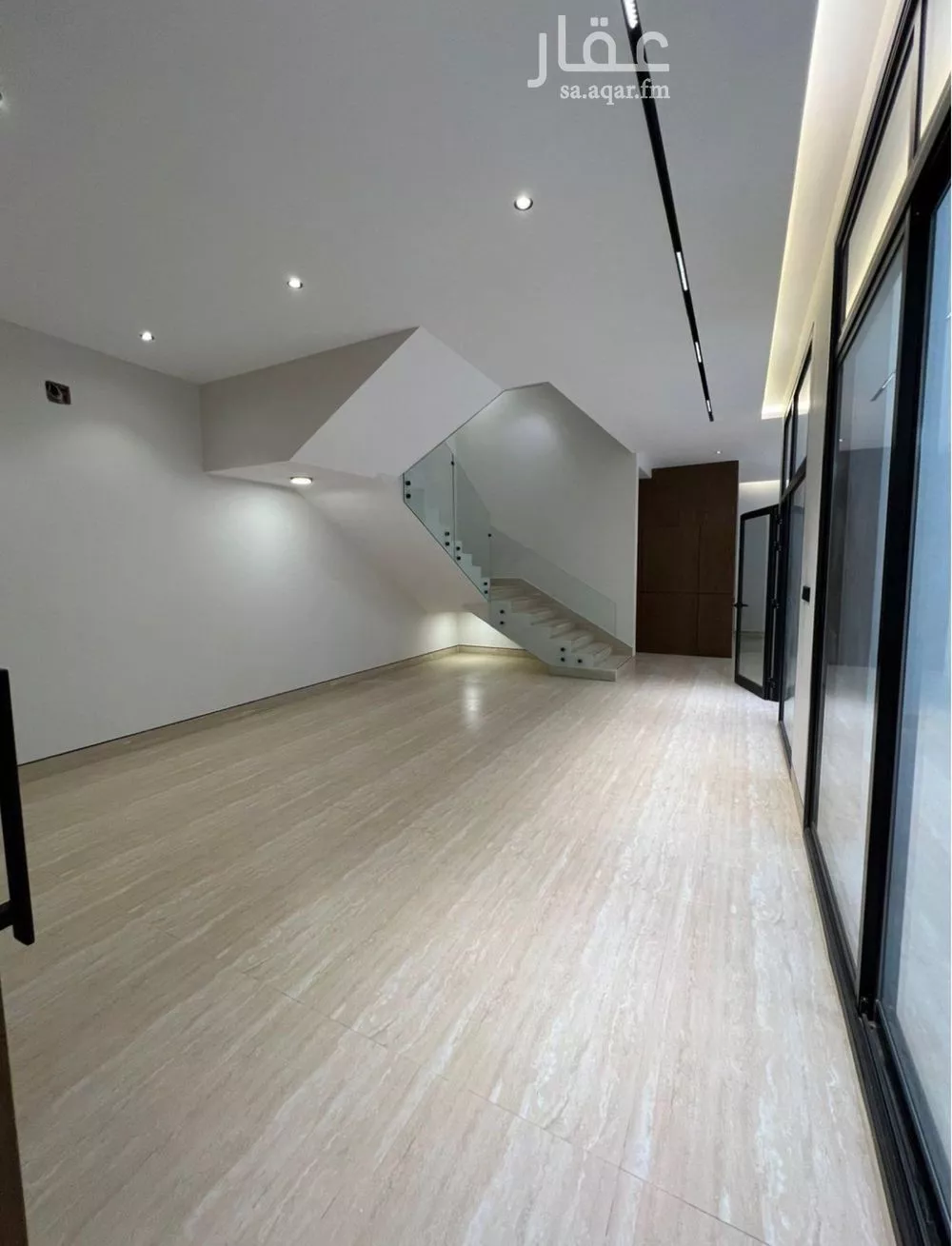 5 bedroom villa in Al Mahdiyyah 4