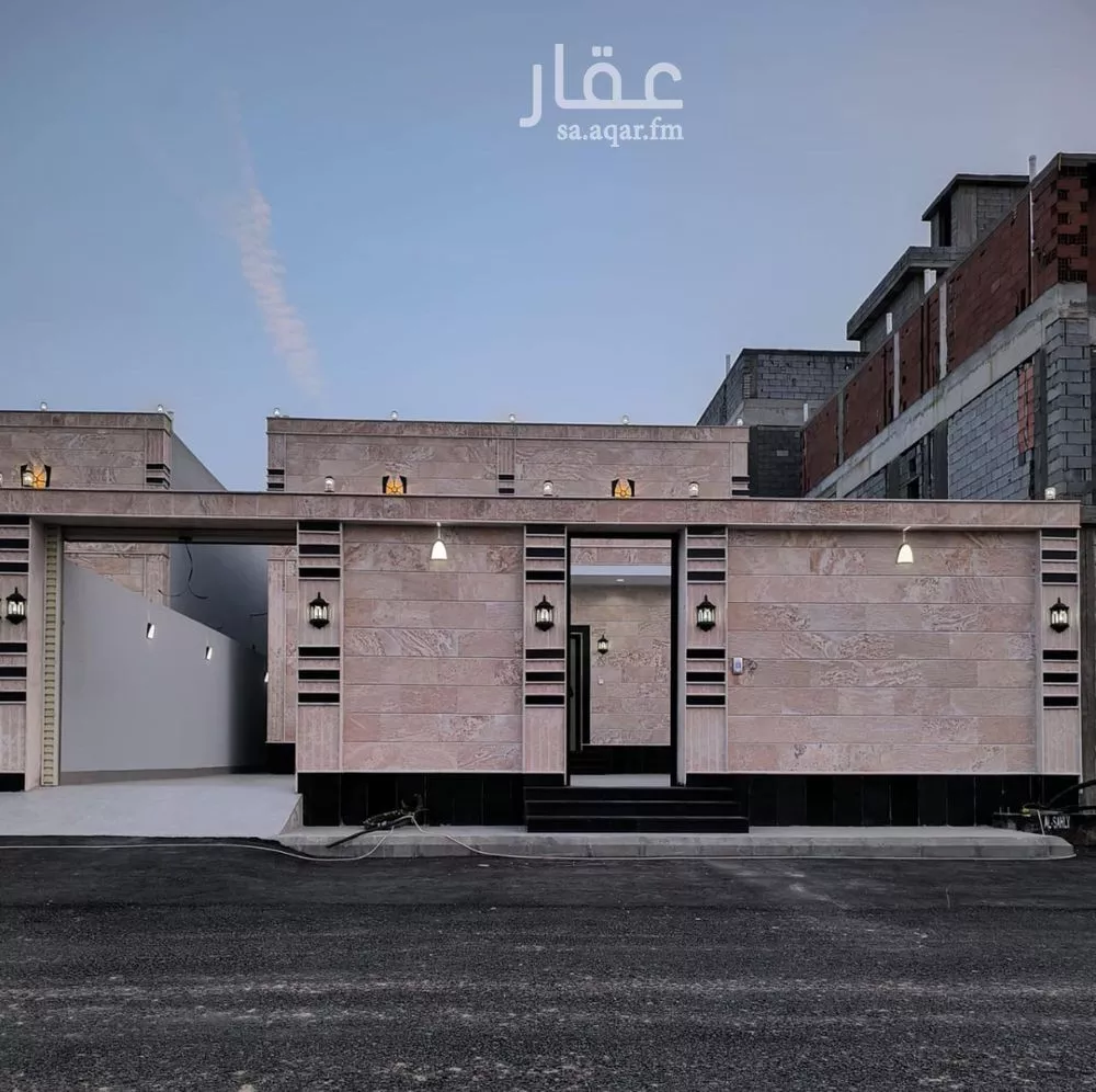 فيلا 6 غرف في الفروسية 1