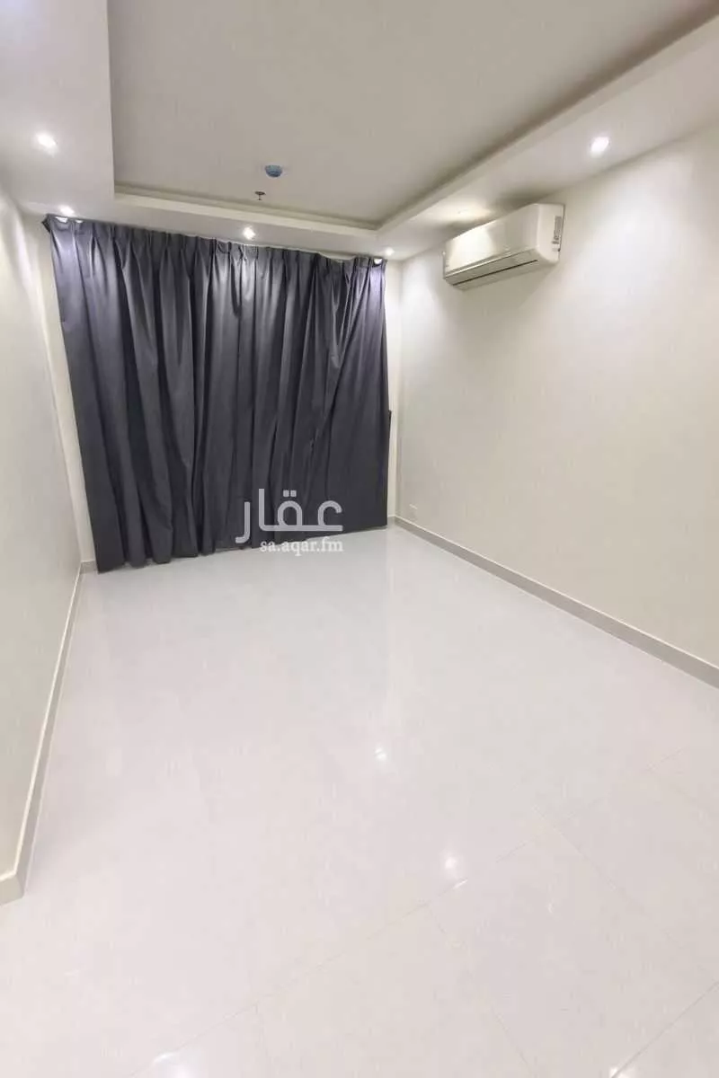 شقة 3 غرف في الرمال 4