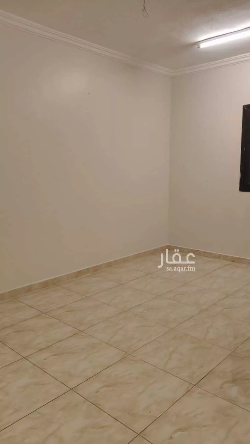3 bedroom apartment in Al Yarmouk 3