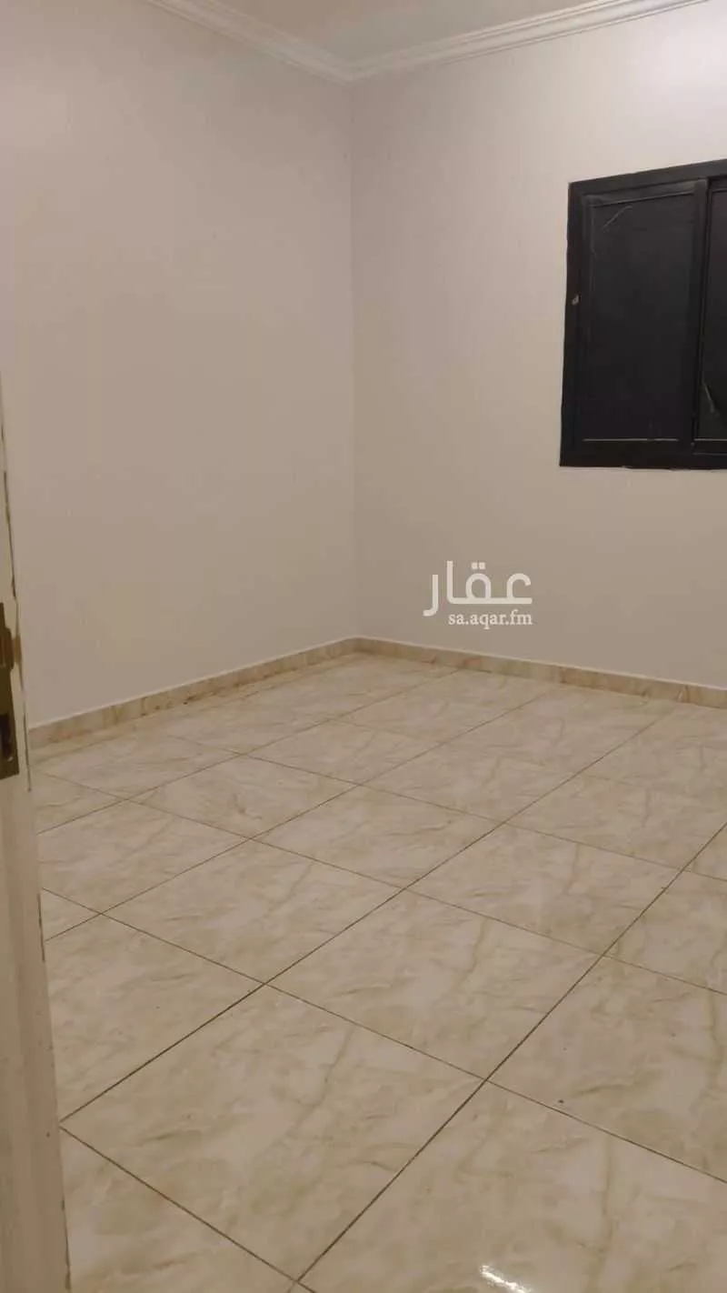 3 bedroom apartment in Al Yarmouk 5